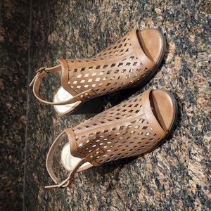 Easy Street Heeled Sandal Size 7.5